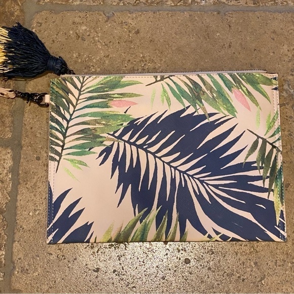 SOLE/SOCIETY Leaves Print Clutch Pouch 9”x12-1/2” - Picture 2 of 6